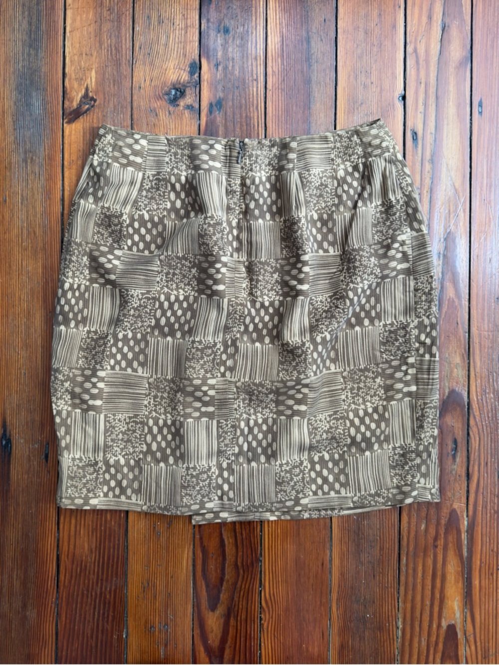 Vintage 90s Ann Taylor 100% silk brown printed short skirt - Picture 2 of 5